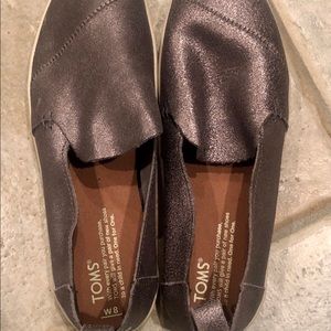Toms Women’s Shoes- Metallic Pewter